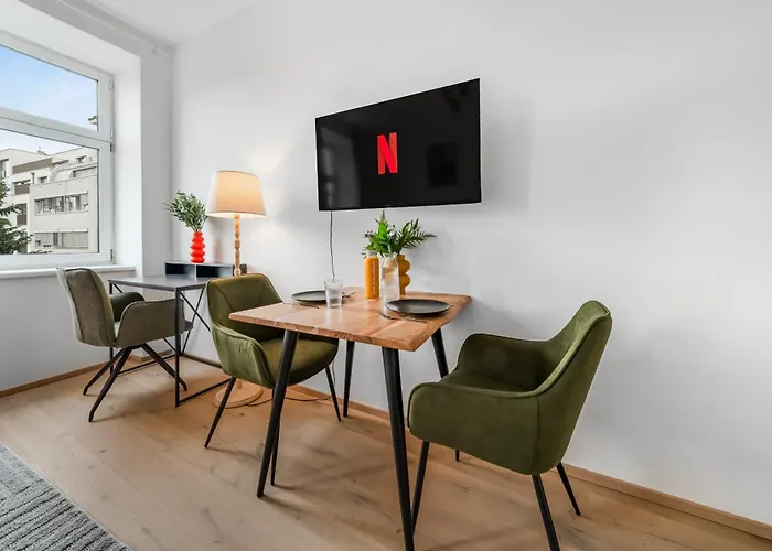 Stylish Near Stephansplatz, Kitchen, No Elevator Apartman
