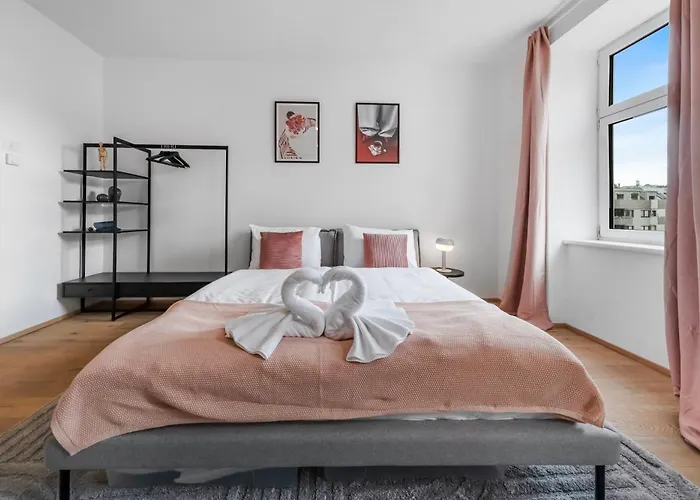 Stylish Near Stephansplatz, Kitchen, No Elevator