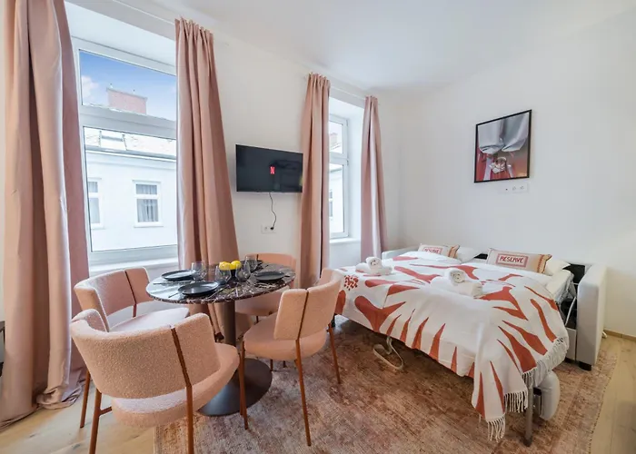 Apartman Stylish Near Stephansplatz, Kitchen, No Elevator Bécs